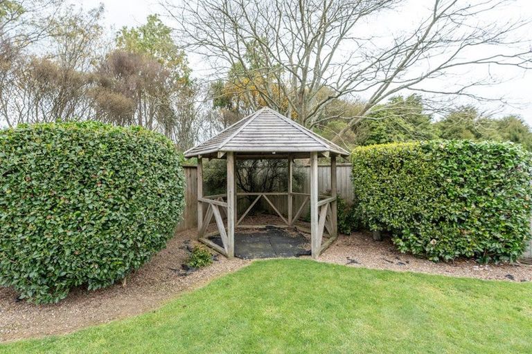 Photo of property in 17 Raungawari Drive, Huntington, Hamilton, 3210