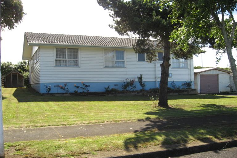 Photo of property in 17 Banbury Place, Mangere Bridge, Auckland, 2022