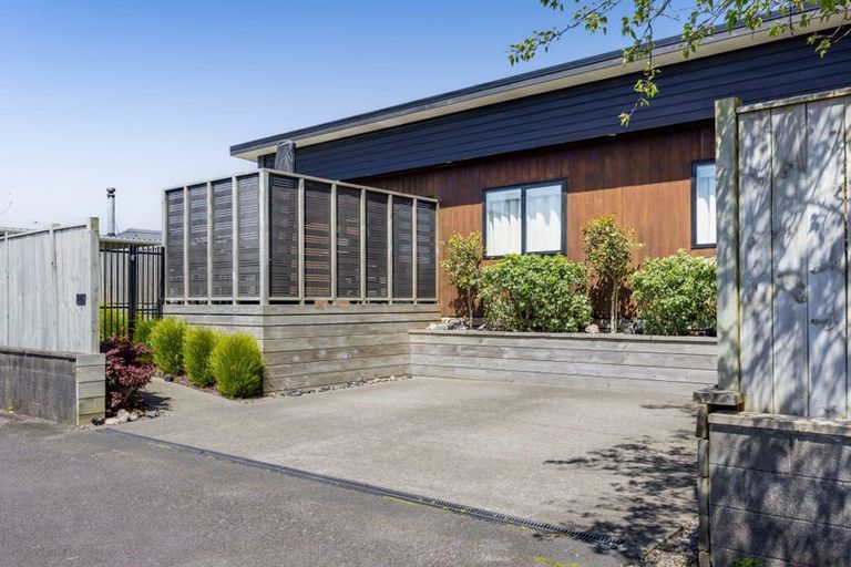 Photo of property in 24f Maire Street, Inglewood, 4330