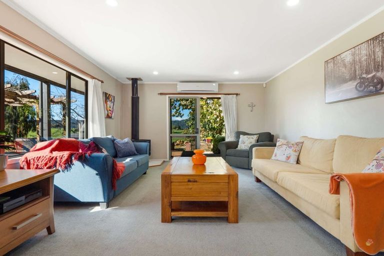 Photo of property in 162 White Road, Hunua, Papakura, 2583