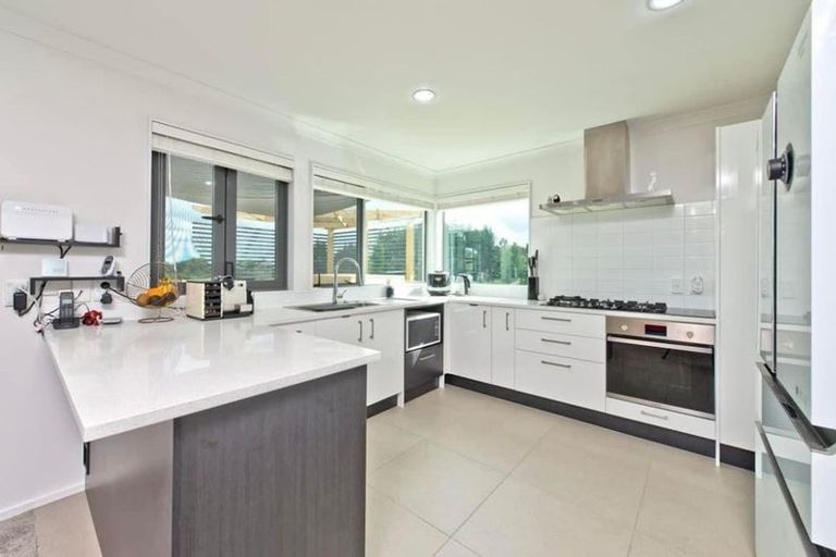 Photo of property in 36 Kokako Rise, Papakura, 2110