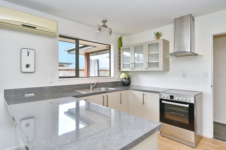 Photo of property in 92a East Belt, Rangiora, 7400