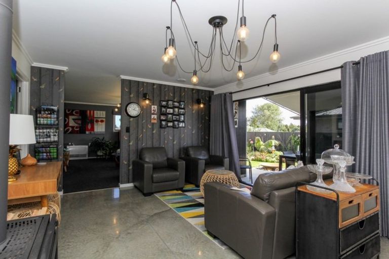 Photo of property in 23 Dreaver Drive, Waitara, 4320