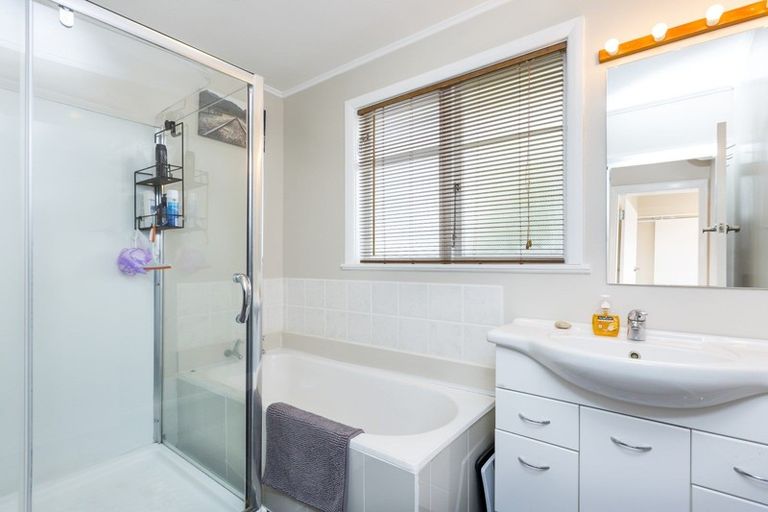 Photo of property in 61 Hikurangi Street, Trentham, Upper Hutt, 5018