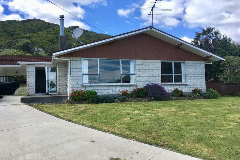 Photo of property in 45 Huia Street, Waikanae, 5036