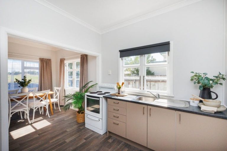 Photo of property in 230a Tremaine Avenue, Highbury, Palmerston North, 4412