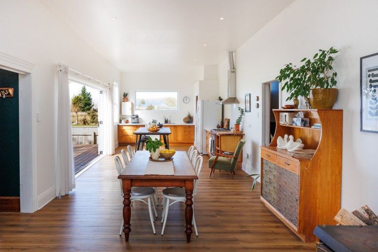 Photo of property in 2114 State Highway 56, Longburn, Palmerston North, 4477