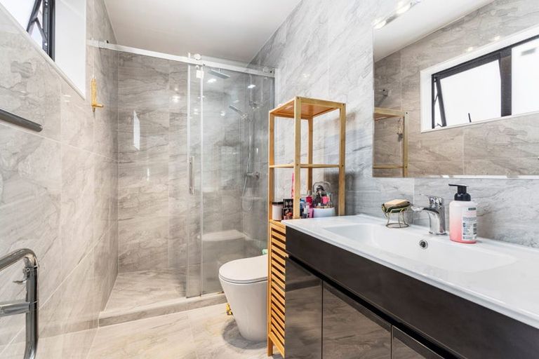 Photo of property in 41 Scotts Road, Manurewa East, Auckland, 2102