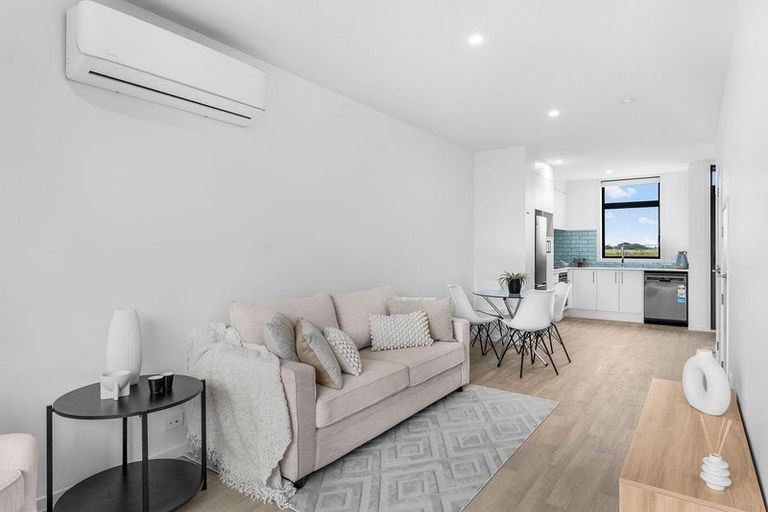 Photo of property in 23 Raukohekohe Road, Wiri, Auckland, 2104