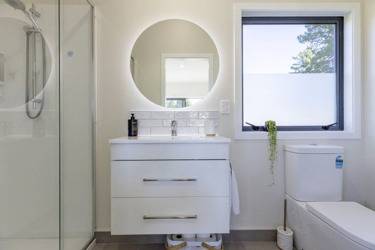 Photo of property in 2/504 Mapara Road, Acacia Bay, Taupo, 3385