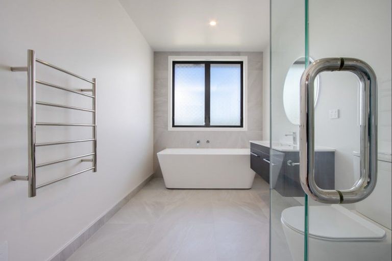 Photo of property in 2 Wai Whatu Street, Meeanee, Napier, 4110