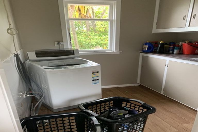 Photo of property in 2 Springhill Road, Mornington, Dunedin, 9011