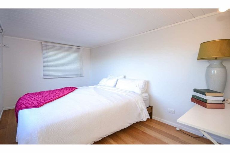 Photo of property in 84 Doves Bay Road, Kerikeri, 0294