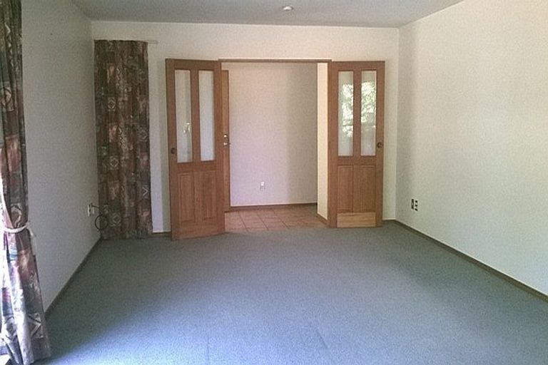 Photo of property in 19 Devon Crescent, Darfield, 7510