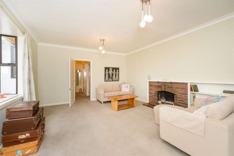 Photo of property in 73 Keeling Street, West End, Palmerston North, 4412