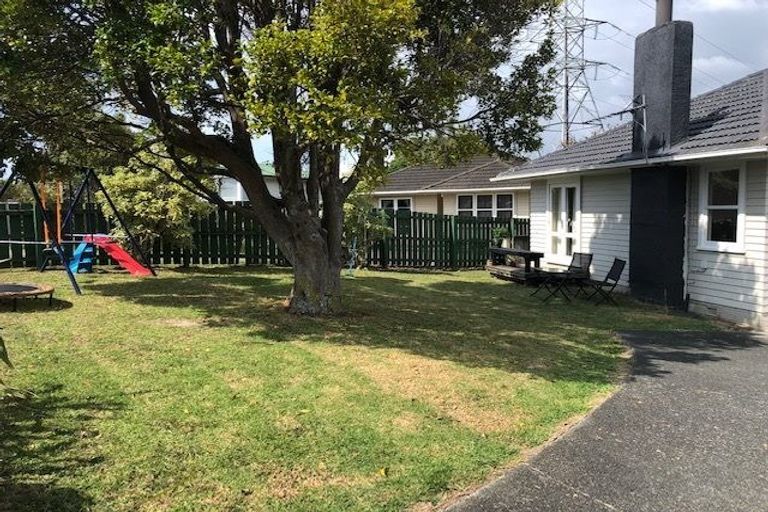 Photo of property in 2/34 Whitby Crescent, Mairangi Bay, Auckland, 0630