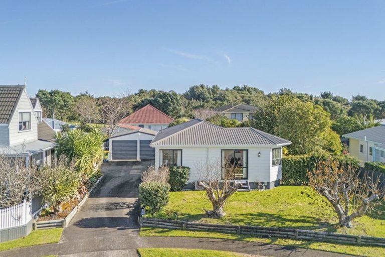 Photo of property in 26 Meade Place, Bell Block, New Plymouth, 4312