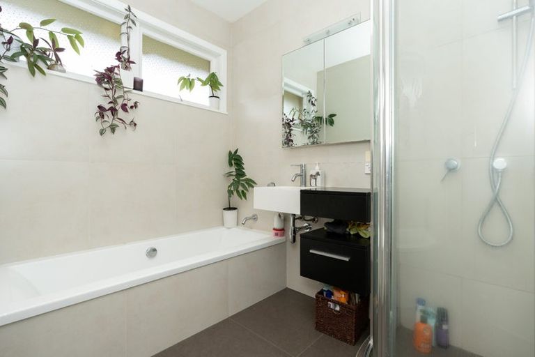 Photo of property in 6 Thomson Avenue, Dinsdale, Hamilton, 3204