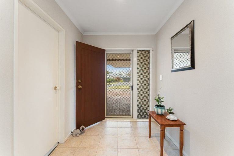 Photo of property in 11 Robinson Terrace, Rangatira Park, Taupo, 3330