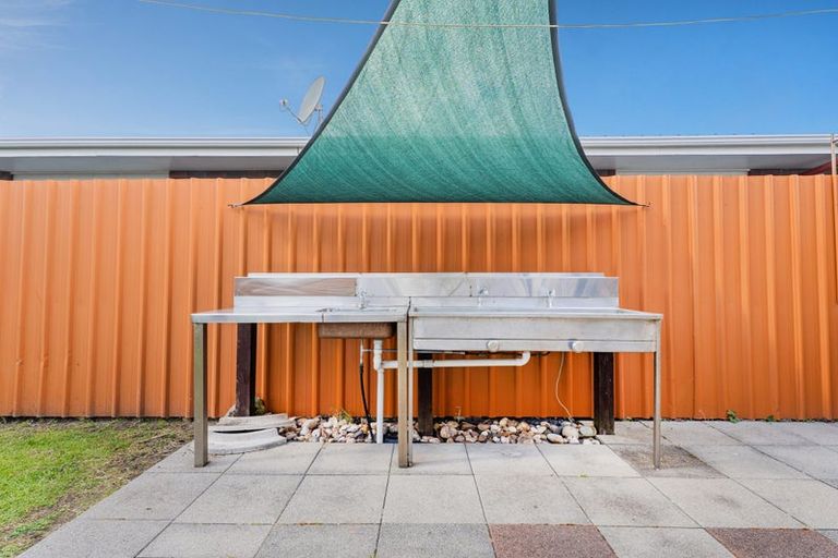 Photo of property in 25 Whitby Avenue, Whitianga, 3510