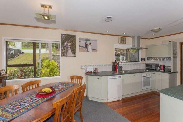 Photo of property in 10 Granfield Place, Te Kamo, Whangarei, 0112