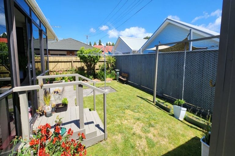 Photo of property in 3/12 Darnell Street, Fitzroy, New Plymouth, 4312