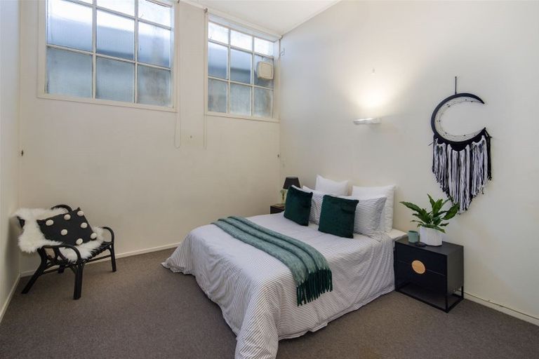 Photo of property in Tennyson Apartments, 18/25 Tennyson Street, Te Aro, Wellington, 6011