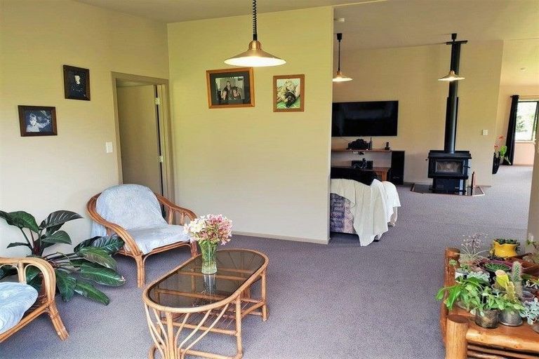 Photo of property in 63a Saxton Road, Upper Vogeltown, New Plymouth, 4371