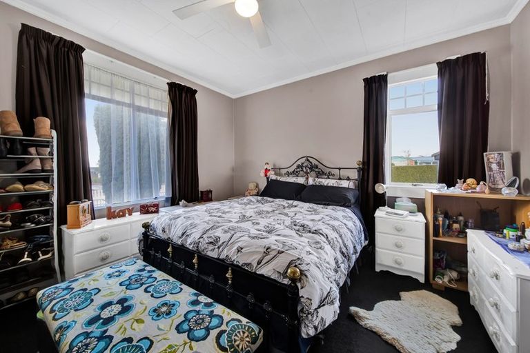 Photo of property in 29 Douglas Street, Hawera, 4610