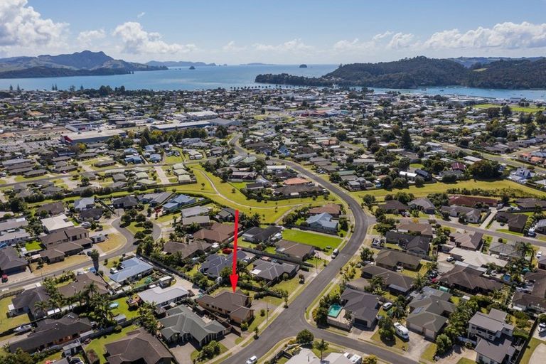 Photo of property in 71 Cholmondeley Crescent, Whitianga, 3510