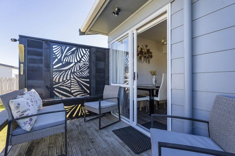 Photo of property in 21 Endeavour Close, Whitianga, 3510