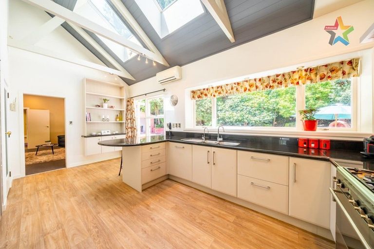 Photo of property in 31 Hayward Terrace, Waiwhetu, Lower Hutt, 5010