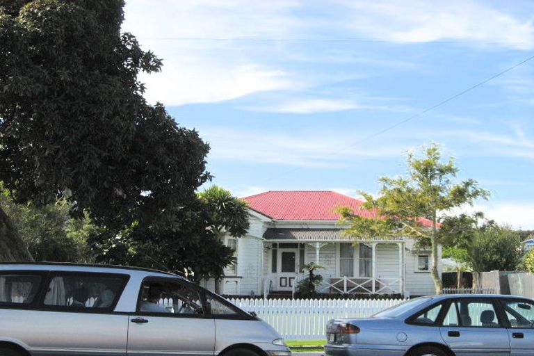 Photo of property in 58 Gonville Avenue, Gonville, Whanganui, 4501