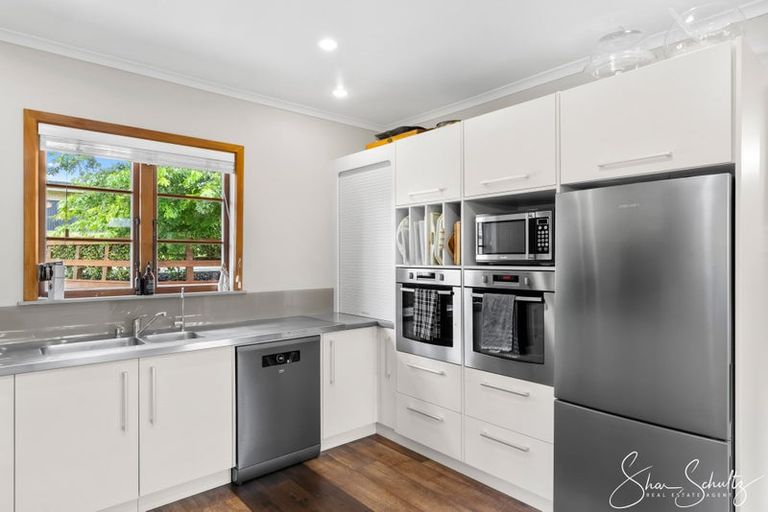 Photo of property in 21 View Street, Maungaturoto, 0520