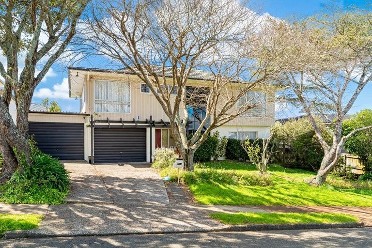 Photo of property in 373 East Coast Road, Mairangi Bay, Auckland, 0630
