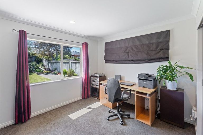 Photo of property in 4 Meadow Court, Paraparaumu, 5032