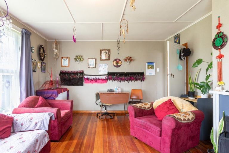 Photo of property in 1 Robertshawe Crescent, Dannevirke, 4930