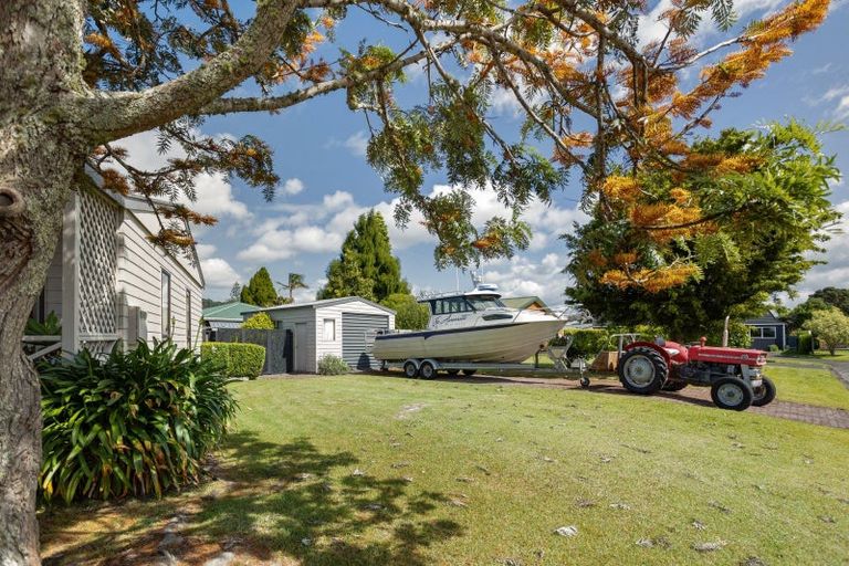Photo of property in 14 Sarah Avenue, Whitianga, 3510