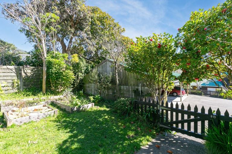Photo of property in The Triangle, 11/33 Halswater Drive, Churton Park, Wellington, 6037