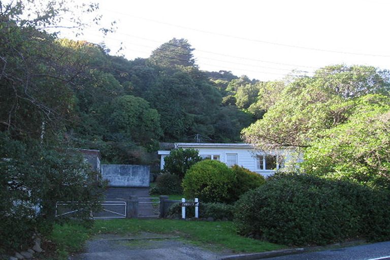 Photo of property in 24-26 Cluny Road, Plimmerton, Porirua, 5026