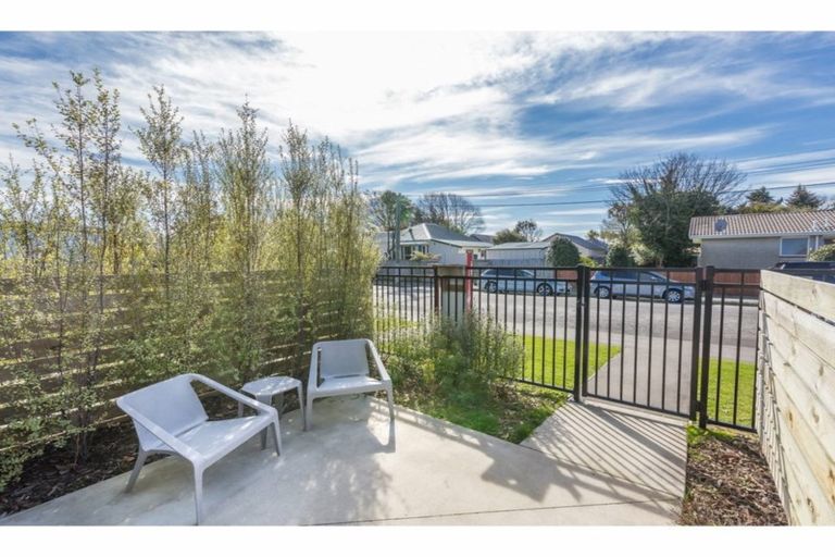 Photo of property in 13/14 Buffon Street, Waltham, Christchurch, 8023