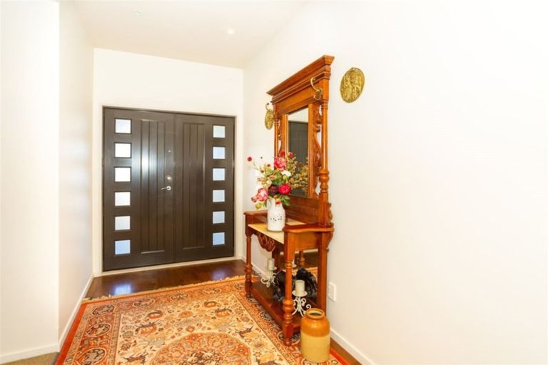 Photo of property in 28 Heathridge Place, Lincoln, 7608