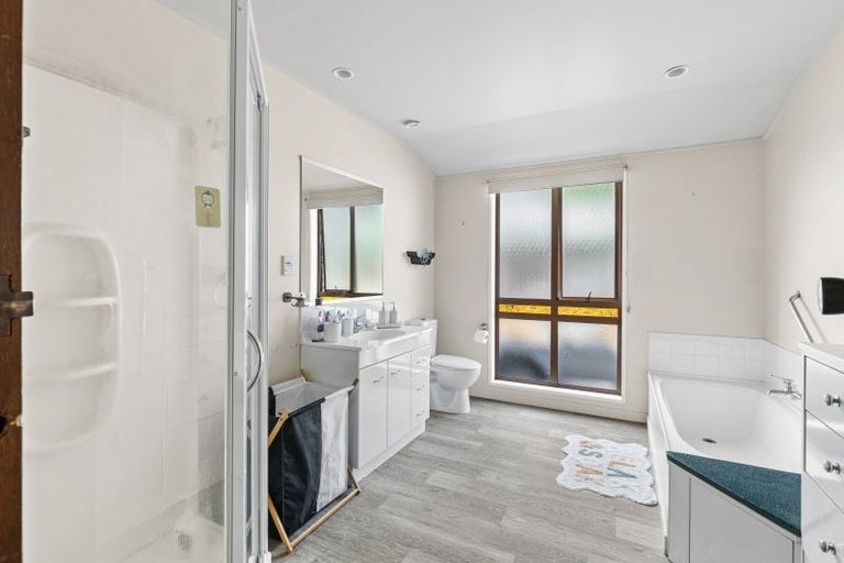 Photo of property in 2 Ashdown Crescent, Feilding, 4702