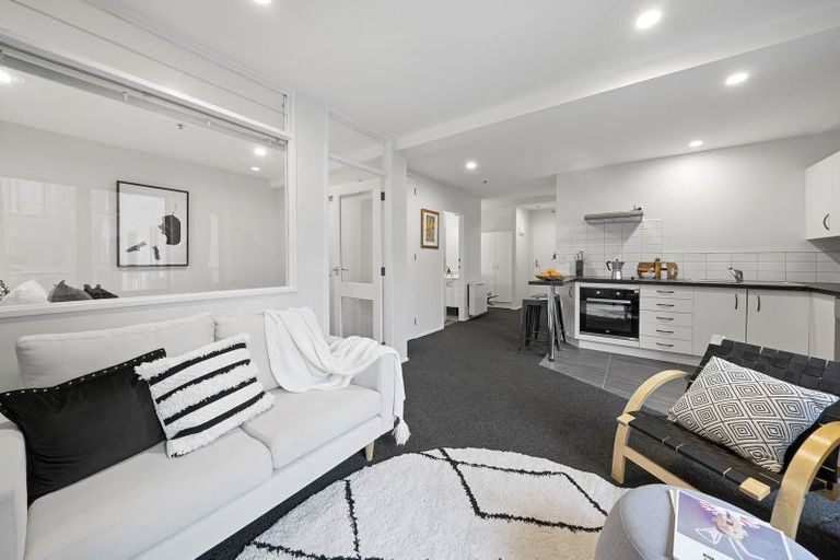 Photo of property in Courtenay Apartments, 408/120 Courtenay Place, Te Aro, Wellington, 6011