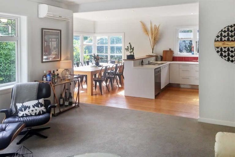 Photo of property in 50 Centaurus Road, Cashmere, Christchurch, 8022