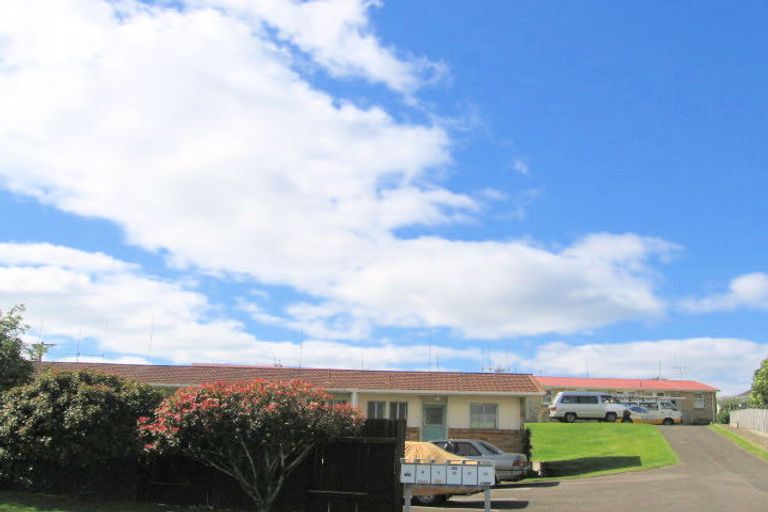 Photo of property in 57 Pitau Road, Mount Maunganui, 3116