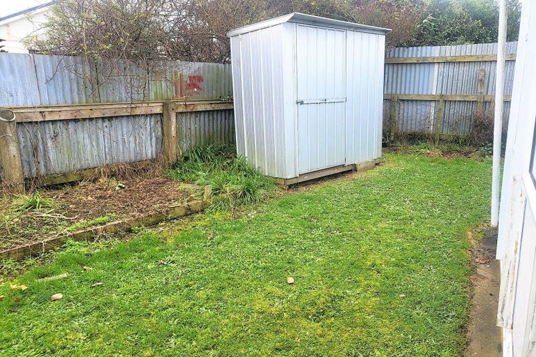Photo of property in 1/25 Queen Street, Dannevirke, 4930