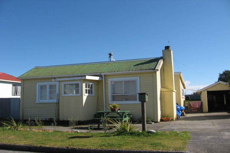 Photo of property in 227 Revell Street, Hokitika, 7810