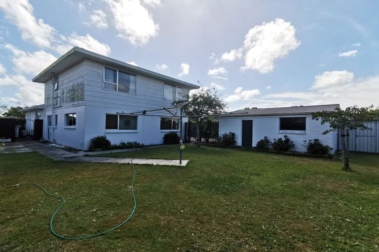 Photo of property in 19 Te Maru Place, Redwood, Christchurch, 8051