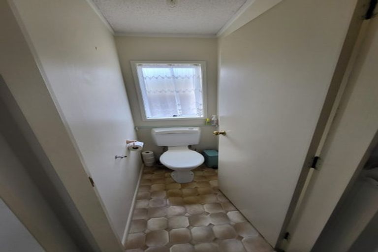 Photo of property in 8/169 Whites Line East, Waiwhetu, Lower Hutt, 5010